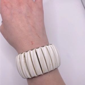 Vintage 1940’s Lucite and Metal Stretch Bracelet